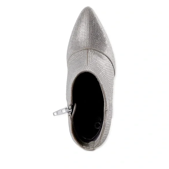 🆕 Madden Rhinestone Pointed Toe Booties with Cushioned Insole Size 8